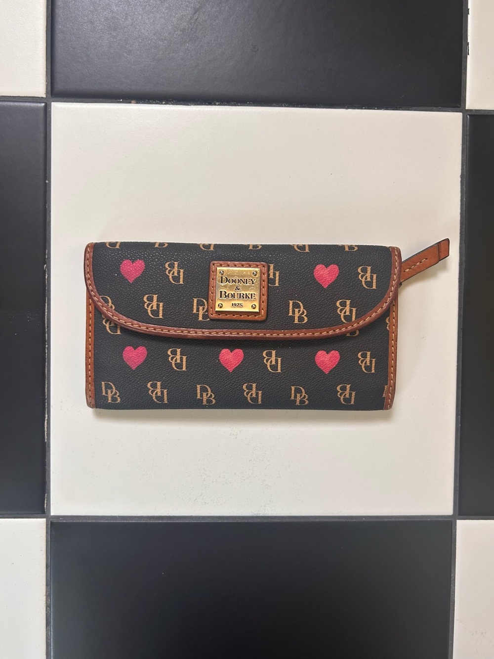 Dooney & Bourke Black Greta Continental Clutch Wallet - Pink Hearts and Tan Trim